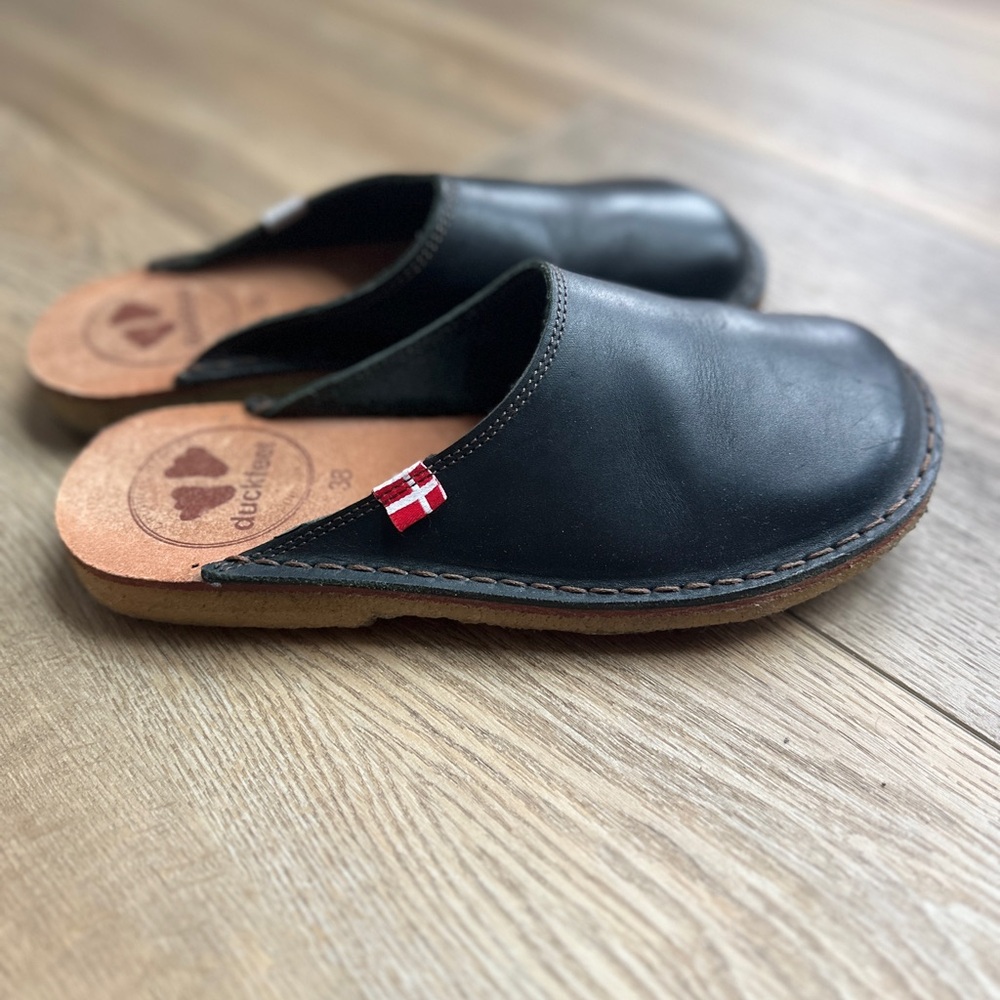 Women's Duckfeet Blavand Black Leather Slip-On Clogs - Comfy Mule EU38 US8 - Picture 5 of 6